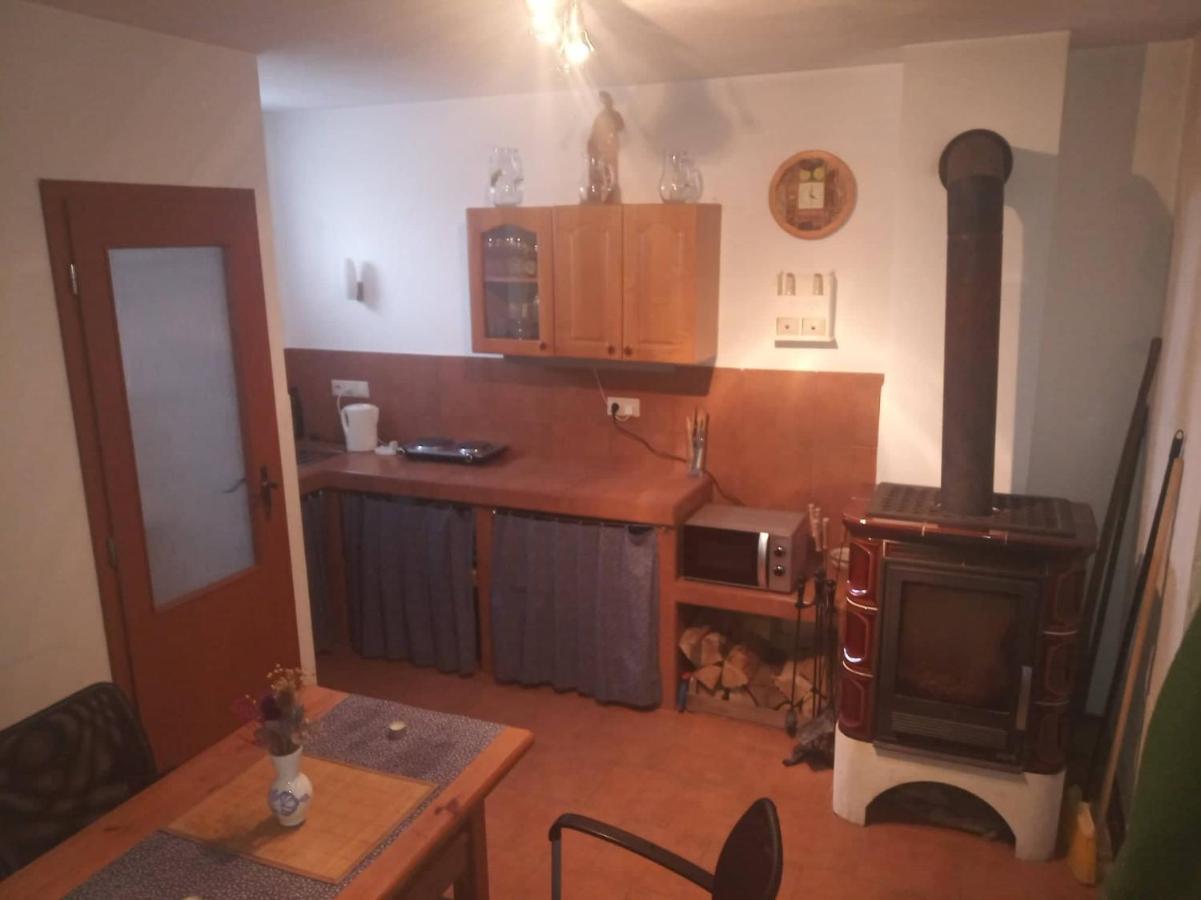 Sklep U Petra Apartment Velke Bilovice
